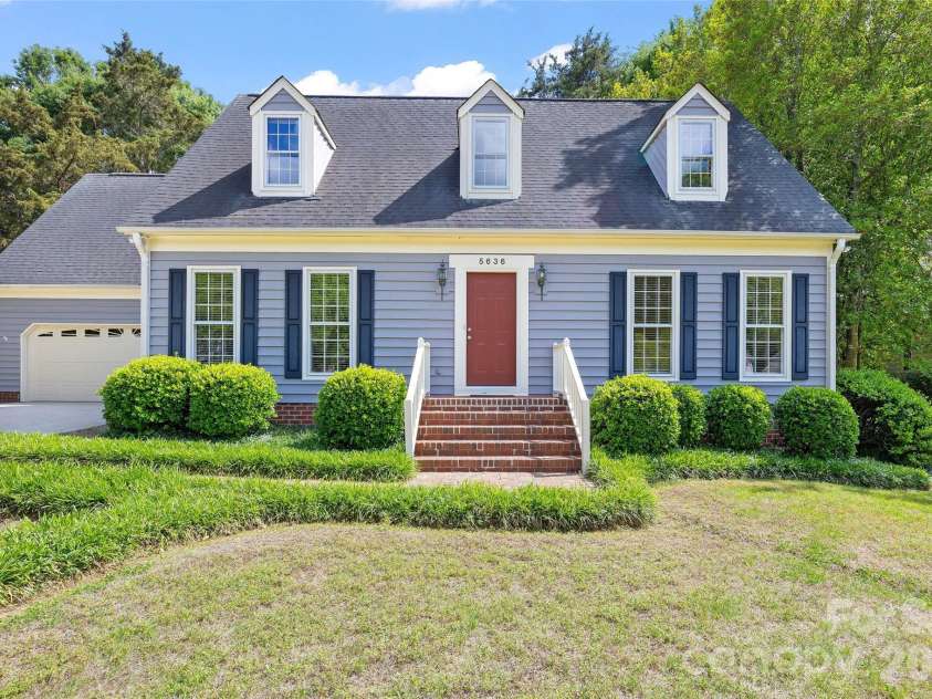 5636 Ivygate Lane, Charlotte, NC 28226.  MLS# CAR4372692, YatesRealty ID 27584. Fabulous Cape Cod home on a .53 acre lot.