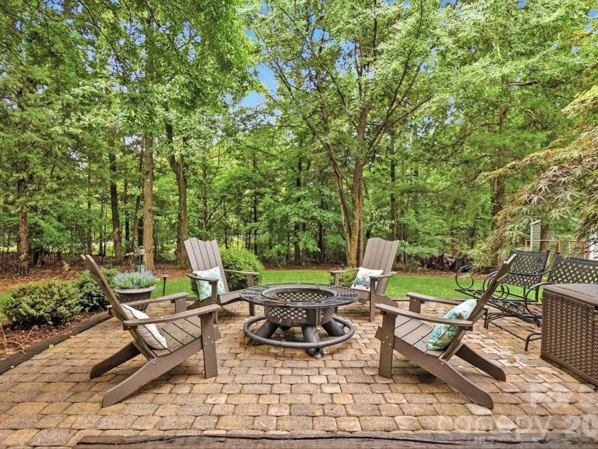 1220 Nightingale Road, Waxhaw, NC 28173.  MLS# CAR4364076, YatesRealty ID 27585. 