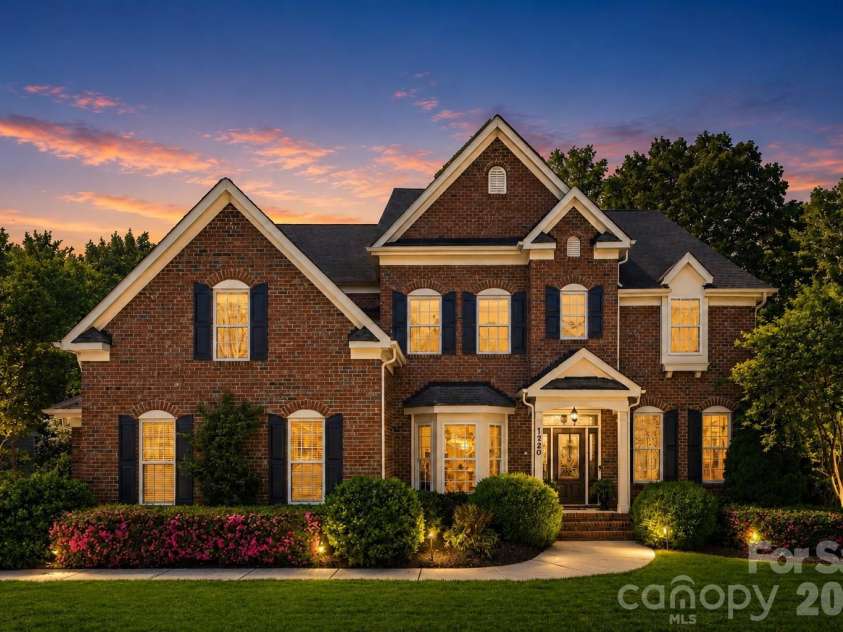 1220 Nightingale Road, Waxhaw, NC 28173.  MLS# CAR4364076, YatesRealty ID 27585. 