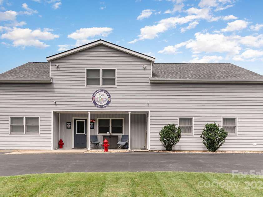 1776 Walter Bowen Road, Henderson, NC 27537.  MLS# CAR4284567, YatesRealty ID 27585. 