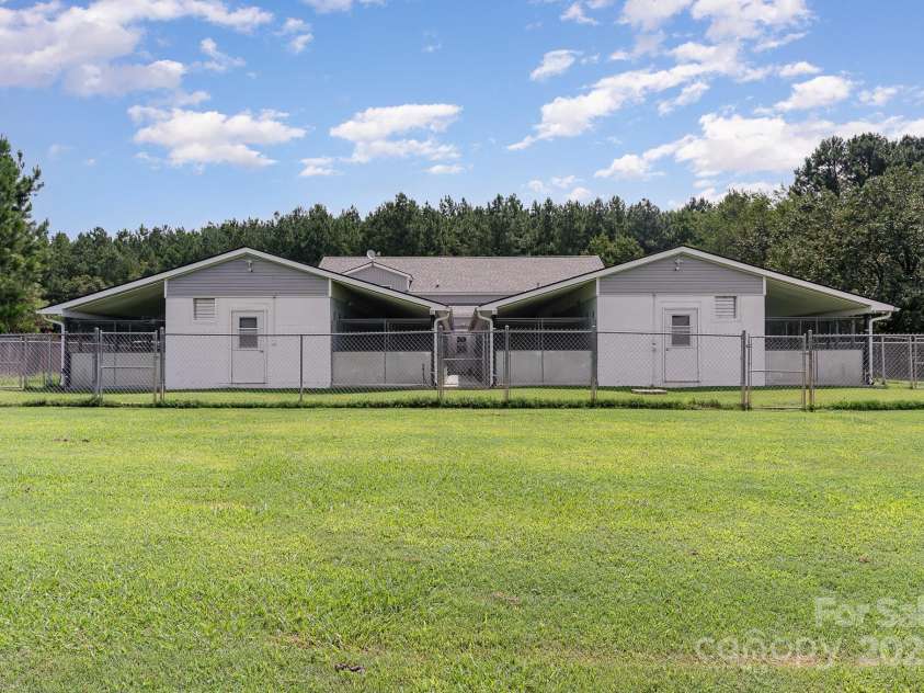 1776 Walter Bowen Road, Henderson, NC 27537.  MLS# CAR4284567, YatesRealty ID 27585. 