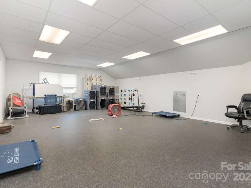 1776 Walter Bowen Road, Henderson, NC 27537.  MLS# CAR4284567, YatesRealty ID 27585. 