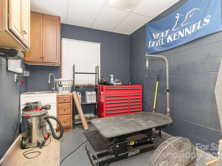1776 Walter Bowen Road, Henderson, NC 27537.  MLS# CAR4284567, YatesRealty ID 27585. 