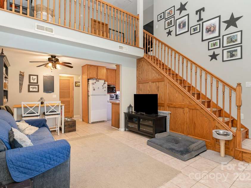 1776 Walter Bowen Road, Henderson, NC 27537.  MLS# CAR4284567, YatesRealty ID 27585. 