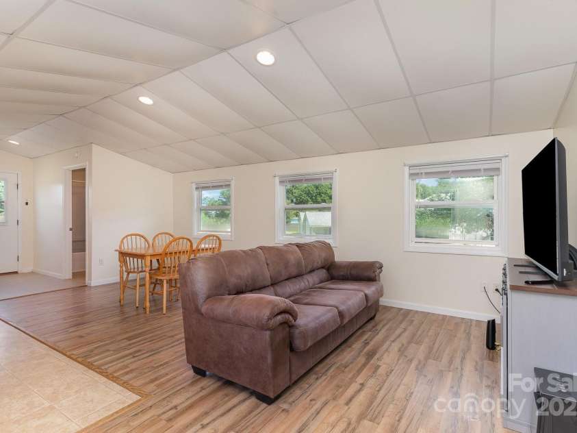 1776 Walter Bowen Road, Henderson, NC 27537.  MLS# CAR4284567, YatesRealty ID 27585. 