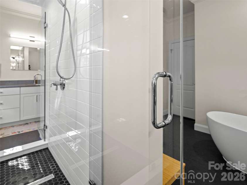 18 Brook Meadows Lane, Arden, NC 28704.  MLS# CAR4369649, YatesRealty ID 27586. Dual entry shower