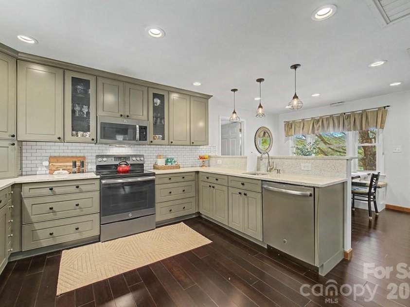 52 Briar Patch Road, Cullowhee, NC 28723.  MLS# CAR4375247, YatesRealty ID 27587. 