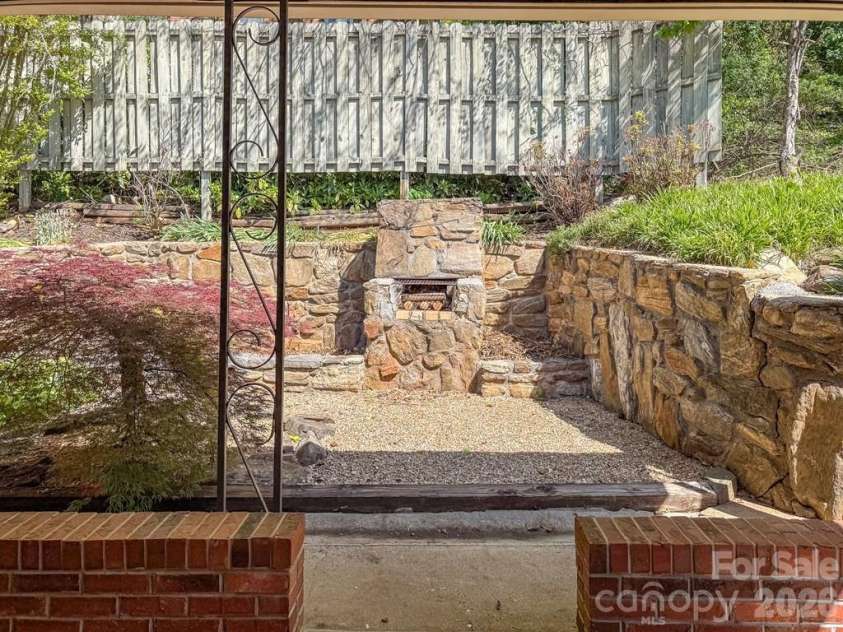 52 Briar Patch Road, Cullowhee, NC 28723.  MLS# CAR4375247, YatesRealty ID 27587. 
