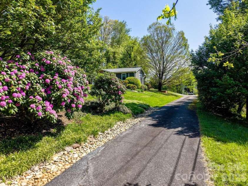 52 Briar Patch Road, Cullowhee, NC 28723.  MLS# CAR4375247, YatesRealty ID 27587. 