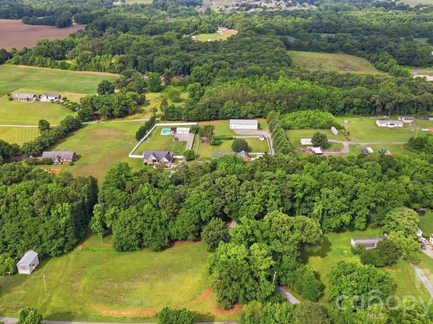 4017 Mullis Newsome Road, Monroe, NC 28110.  MLS# CAR4380952, YatesRealty ID 27588. 