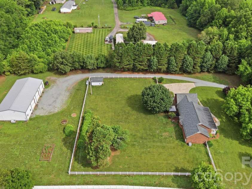 4017 Mullis Newsome Road, Monroe, NC 28110.  MLS# CAR4380952, YatesRealty ID 27588. 