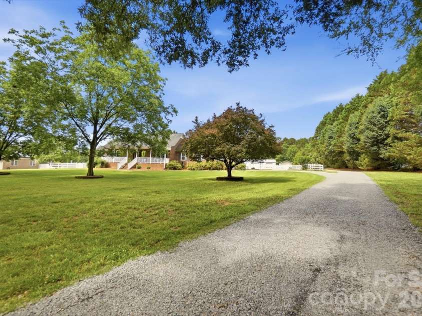 4017 Mullis Newsome Road, Monroe, NC 28110.  MLS# CAR4380952, YatesRealty ID 27588. 