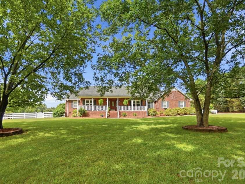 4017 Mullis Newsome Road, Monroe, NC 28110.  MLS# CAR4380952, YatesRealty ID 27588. 