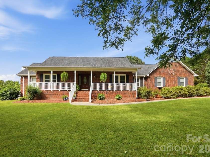 4017 Mullis Newsome Road, Monroe, NC 28110.  MLS# CAR4380952, YatesRealty ID 27588. 