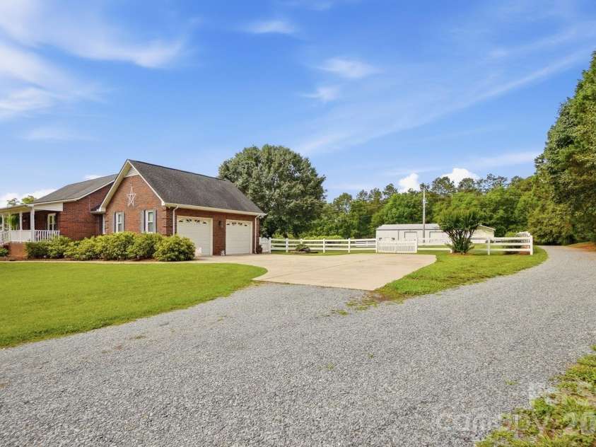 4017 Mullis Newsome Road, Monroe, NC 28110.  MLS# CAR4380952, YatesRealty ID 27588. 
