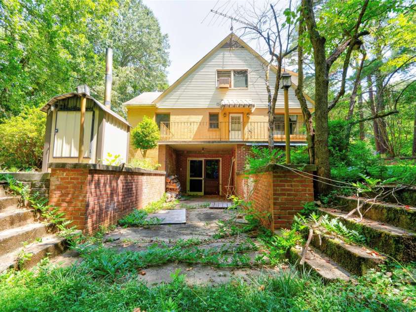 411 Country Club Road, Shelby, NC 28150.  MLS# CAR4283140, YatesRealty ID 27589. Side