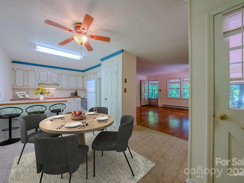 17 Sitar Lane, Saluda, NC 28773.  MLS# CAR4284532, YatesRealty ID 27590. 