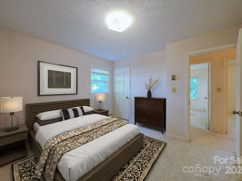 17 Sitar Lane, Saluda, NC 28773.  MLS# CAR4284532, YatesRealty ID 27590. This room is virtually staged