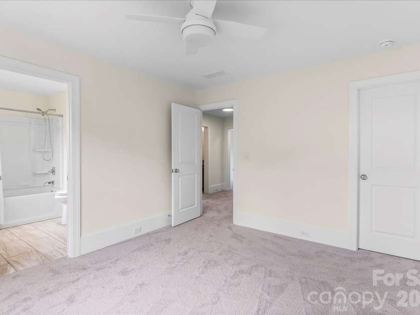 4251 Candlewood Drive, Sherrills Ford, NC 28673.  MLS# CAR4214764, YatesRealty ID 27591. 