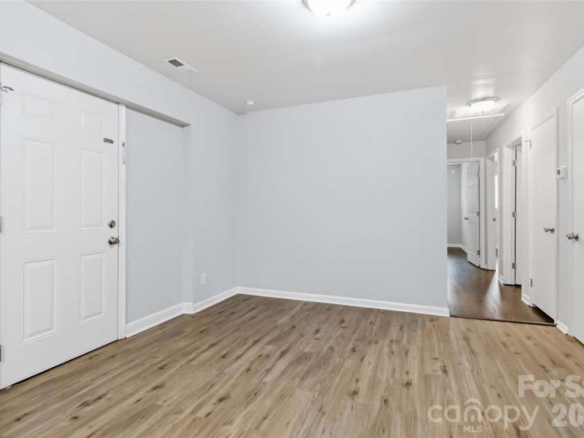 1248 Rosada Drive, Charlotte, NC 28213.  MLS# CAR4386862, YatesRealty ID 27594. Dining Area