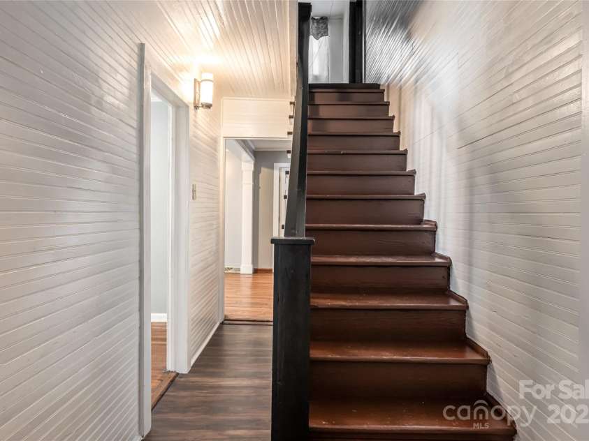 282 Arlington Street, Forest City, NC 28043.  MLS# CAR4269374, YatesRealty ID 27594. 