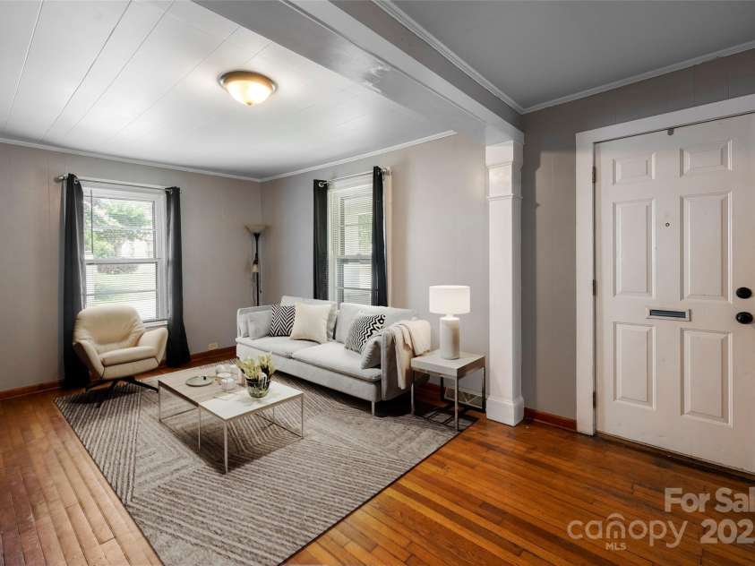 282 Arlington Street, Forest City, NC 28043.  MLS# CAR4269374, YatesRealty ID 27594. 