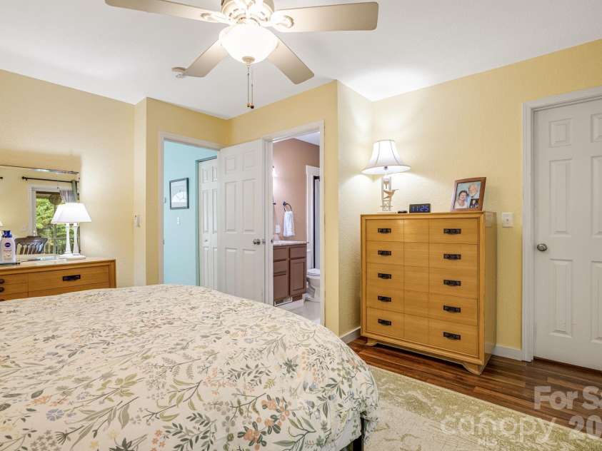 108 South Park Lane, Black Mountain, NC 28711.  MLS# CAR4384038, YatesRealty ID 27595. 