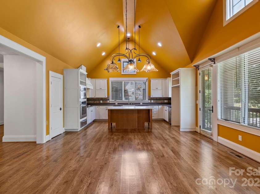 68/72/82/84 Oteen Church Road, Asheville, NC 28805.  MLS# CAR4280406, YatesRealty ID 27595. 