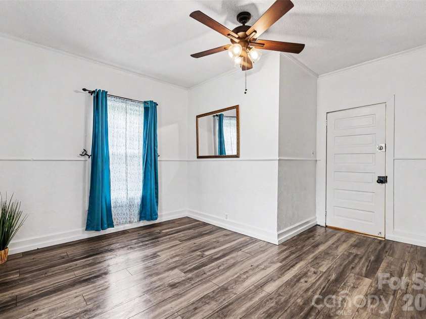 58 Poplar Street, Great Falls, SC 29055.  MLS# CAR4386449, YatesRealty ID 27596. 