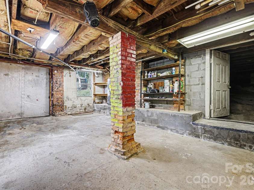 58 Poplar Street, Great Falls, SC 29055.  MLS# CAR4386449, YatesRealty ID 27596. 
