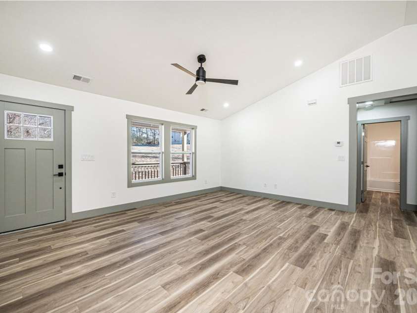 2017 Bailey Drive, Hickory, NC 28601.  MLS# CAR4381511, YatesRealty ID 27597. Stock Photo