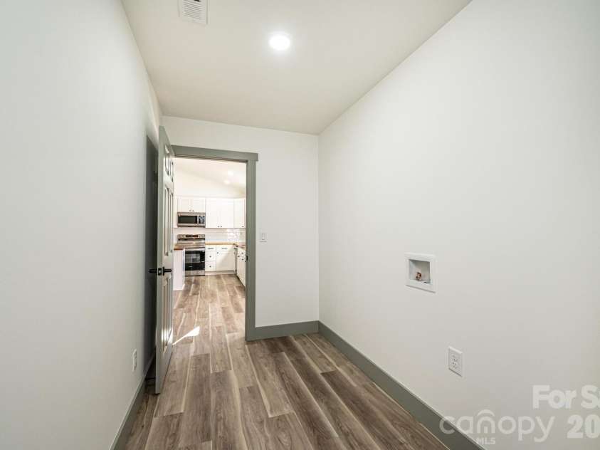 2017 Bailey Drive, Hickory, NC 28601.  MLS# CAR4381511, YatesRealty ID 27597. Stock Photo