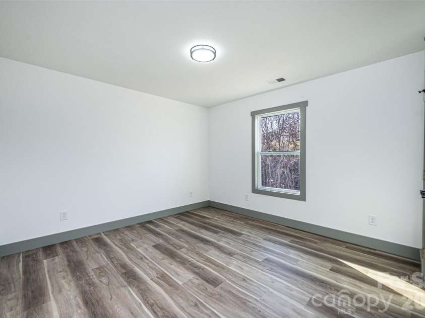 2017 Bailey Drive, Hickory, NC 28601.  MLS# CAR4381511, YatesRealty ID 27597. Stock Photo
