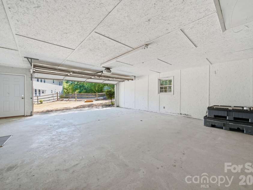 934 Clover Park Drive, Clover, SC 29710.  MLS# CAR4375865, YatesRealty ID 27598. 