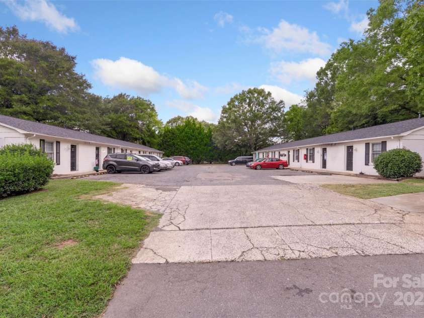 1616 Fifth Avenue, Gastonia, NC 28052.  MLS# CAR4310928, YatesRealty ID 276. 