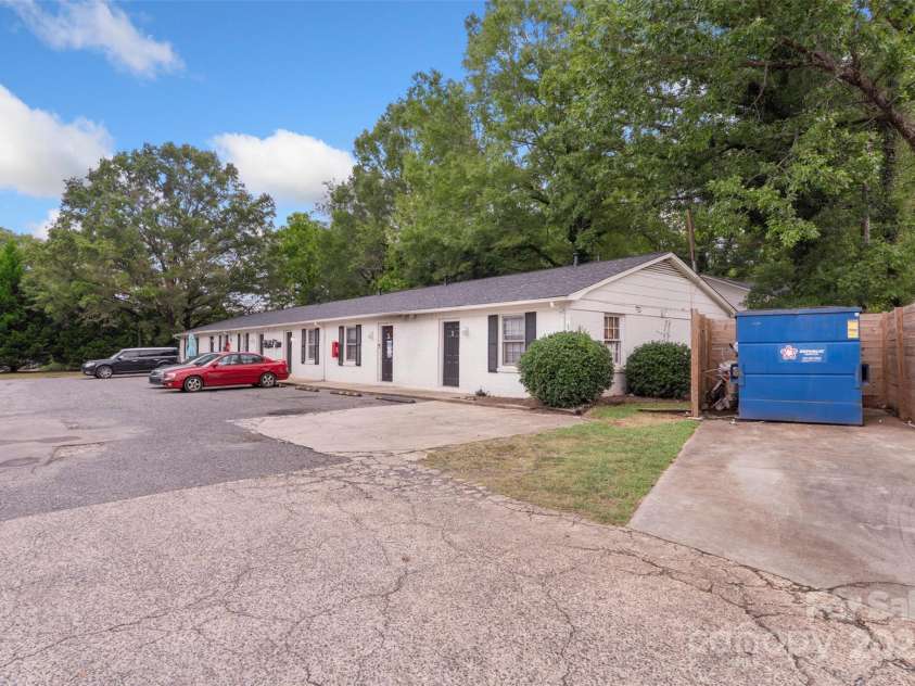 1616 Fifth Avenue, Gastonia, NC 28052.  MLS# CAR4310928, YatesRealty ID 276. 