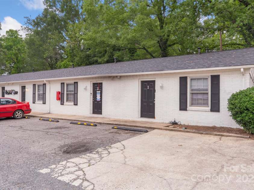 1616 Fifth Avenue, Gastonia, NC 28052.  MLS# CAR4310928, YatesRealty ID 276. 
