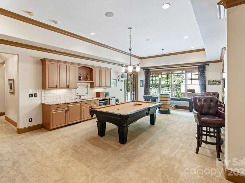 8534 Highgrove Street, Charlotte, NC 28277.  MLS# CAR4257228, YatesRealty ID 27600. 