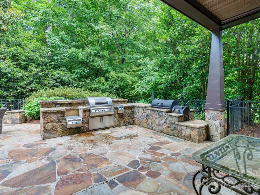 8534 Highgrove Street, Charlotte, NC 28277.  MLS# CAR4257228, YatesRealty ID 27600. 