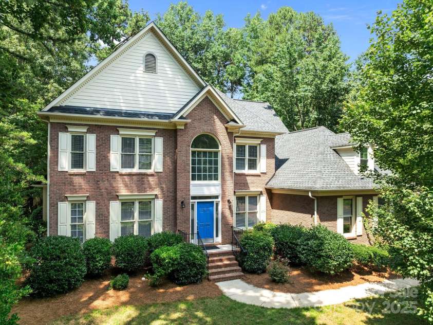 15400 Groveland Street, Huntersville, NC 28078.  MLS# CAR4268351, YatesRealty ID 27601. 