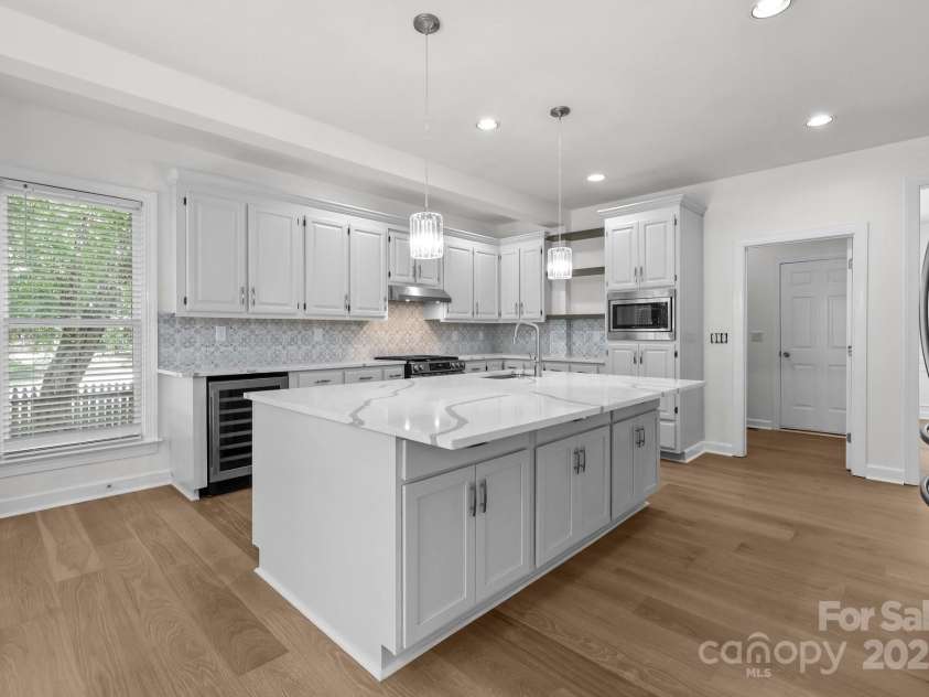 15400 Groveland Street, Huntersville, NC 28078.  MLS# CAR4268351, YatesRealty ID 27601. 