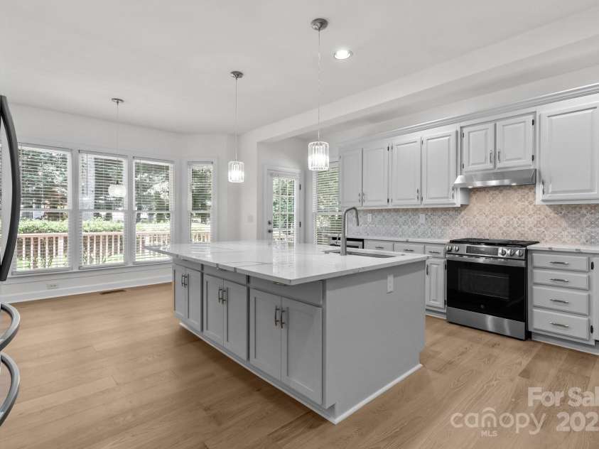15400 Groveland Street, Huntersville, NC 28078.  MLS# CAR4268351, YatesRealty ID 27601. 