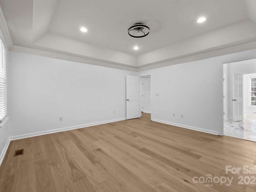 15400 Groveland Street, Huntersville, NC 28078.  MLS# CAR4268351, YatesRealty ID 27601. 