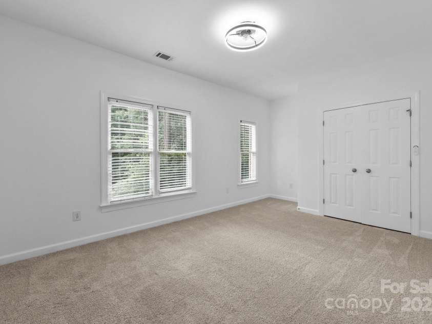 15400 Groveland Street, Huntersville, NC 28078.  MLS# CAR4268351, YatesRealty ID 27601. 
