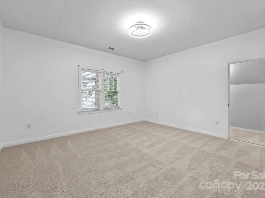15400 Groveland Street, Huntersville, NC 28078.  MLS# CAR4268351, YatesRealty ID 27601. 