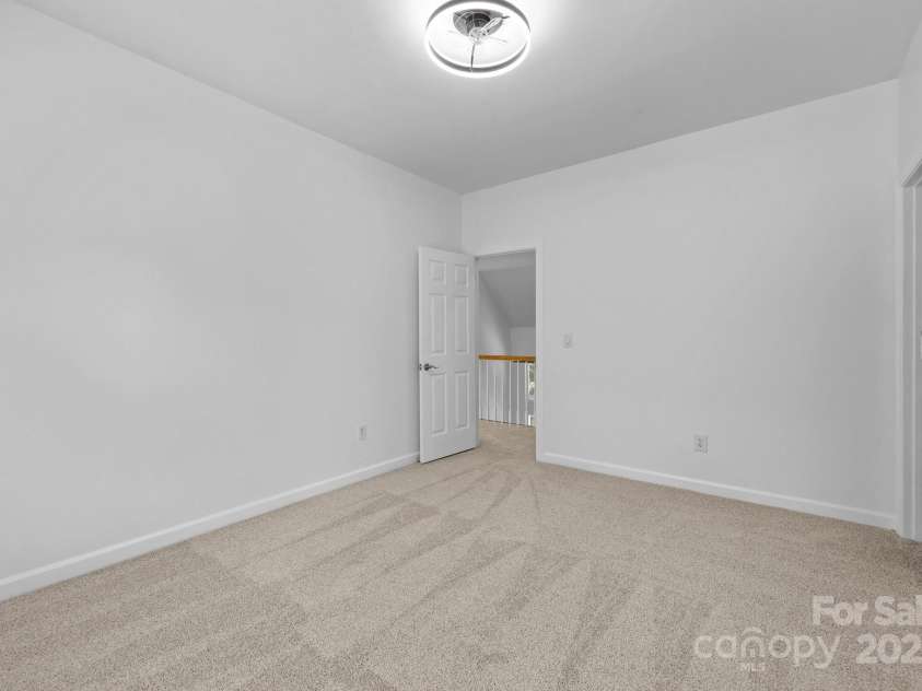 15400 Groveland Street, Huntersville, NC 28078.  MLS# CAR4268351, YatesRealty ID 27601. 
