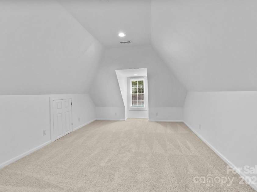 15400 Groveland Street, Huntersville, NC 28078.  MLS# CAR4268351, YatesRealty ID 27601. 