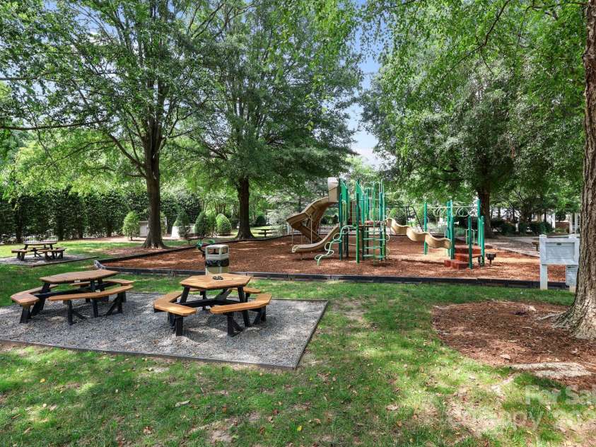 15400 Groveland Street, Huntersville, NC 28078.  MLS# CAR4268351, YatesRealty ID 27601. 