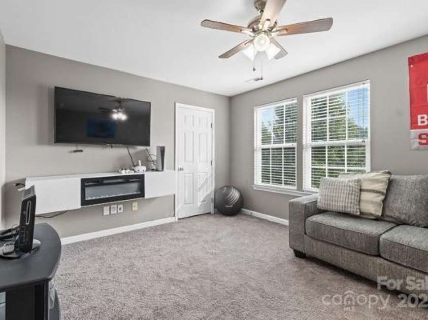 1216 Lange Court, Fort Mill, SC 29715.  MLS# CAR4276478, YatesRealty ID 27602. 
