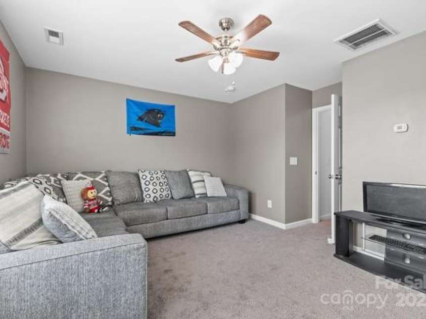 1216 Lange Court, Fort Mill, SC 29715.  MLS# CAR4276478, YatesRealty ID 27602. 